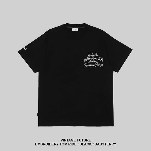 EMBROIDERY TOM RIDE TEE - BLACK